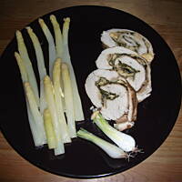 Aksamitna pierś z kurczaka z nadzieniem szpinakowym