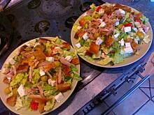 Fot. kaha87ha, Sałatka z kurczakiem i grzankami