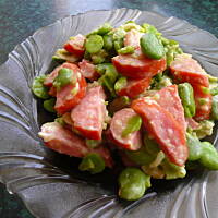 Bób z boczkiem i kiełbasą