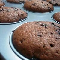 Mufinki czekoladowo-jagodowe