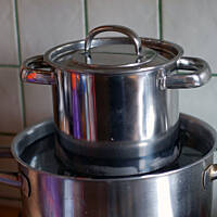 Szyneczka dla malucha parzona w szynkowarze własnej roboty