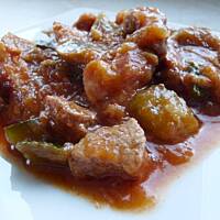 Gulasz z cukinii z łopatką