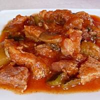 Gulasz z cukinii z łopatką