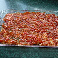 Śledzie z brzoskwiniami