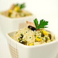 Sałatka z kaszy bulgur i tuńczyka