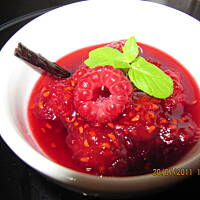 Konfitura malinowo-waniliowa do lodów i zimowej herbaty