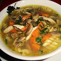 Zupa pieczarkowa z makaronem wysmienita