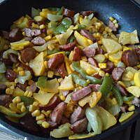 Makaron zapiekany w sosie serowo-śmietanowym z patisonami