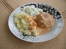 Fot. ania_2288, Zapiekane zrazy/pulpety w sosie z kremówki.