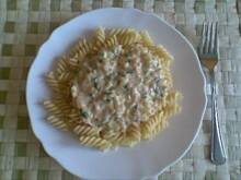 Fot. Anai76, Makaron w sosie serowo-cebulowym