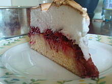 Fot. MadeleineBrett, Malinowe Ciasto z Pianą