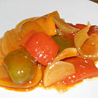 Papryka z cebulką do słoika