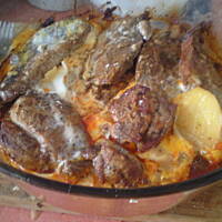 szynka pieczona na ziemniakach