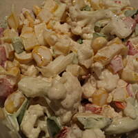 Sałatka kalafiorowa z papryką