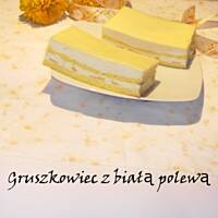 Gruszkowiec z białą polewą