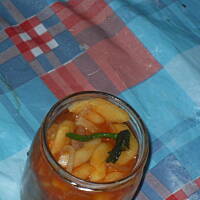 Cukinia, patoison lub ogórki w słodkokwaśnym sosie -  zaprawie