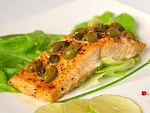 Fot. Wkn, Paczuszki z łososia z oliwkową niespodzianką