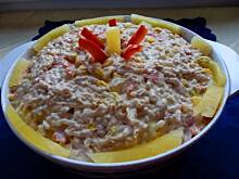 Fot. niebieska-różyczka, Sałatka z ananasem i tuńczykiem