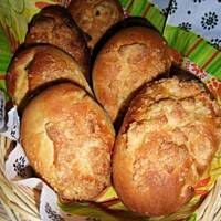 Drozdzowe buleczki z jablkami i kruszonka