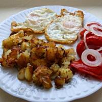 Smażone ziemniaki ziołowe do obiadu