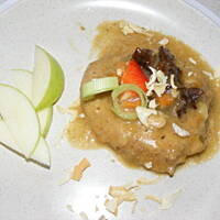 Medaliony wieprzowe w sosie jabłkowo-grzybowym