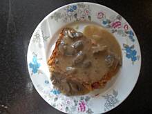 Fot. MissAgi, Babka Ziemniaczana MissAgi  z sosem pieczarkowym lub czosnkowym