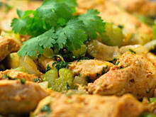 Fot. Wkn, Pierś w kolendrze