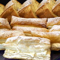 Ciasteczka francuskie z bitą śmietaną