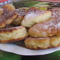 Racuszki drozdzowe z jablkiem