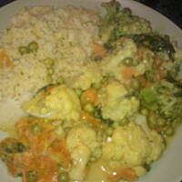 Warzywne curry z kus-kusem