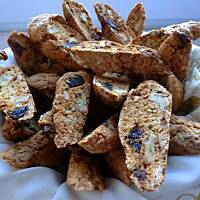 Ciasteczka cantuccini z orzechami i czekoladą