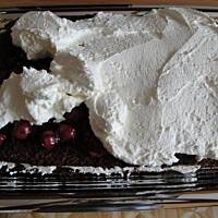 Torcik czekoladowo-wiśniowy:)