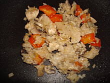 Fot. anqe, Risotto z kurczakiem i pieczarkami