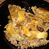 rolada z kaszą gryczaną w sosie grzybowym