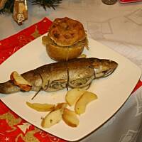 Kapusta Wigilijna w jabłku podana