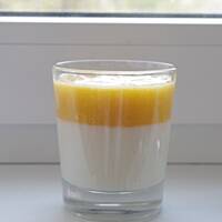 Budyń pod brzoskwiniową pierzyną