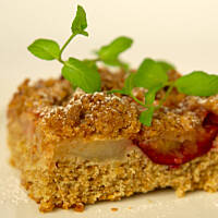 Ciasto krucho-drożdżowe razowo-orkiszowe ze śliwkami