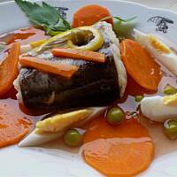 Sum w różanej galarecie