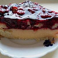 Ciasto malinowo- truskawkowe z budyniem i likierem pomarańczowym