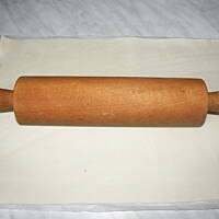 Paszteciki z ciasta francuskiego z mięsem z rosołu