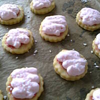 ciasteczka z konfiturą z róży