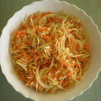 Surówka z białej kapusty w zalewie