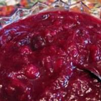 Sos żurawinowo-pomarańczowy z orzechami