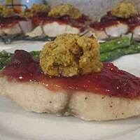 Morszczuk w sosie żurawinowym