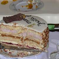 Przykładowe dekorowanie - tort urodzinowy dla dziecka