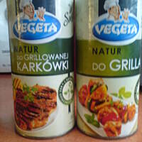 królicze udka pieczone z żurawiną i suszonymi śliwkami