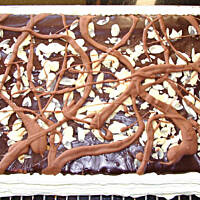 Ciasto migdałowo-czekoladowe z kremem