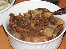 Fot. msewka, Śledzie z suszonymi prawdziwkami.