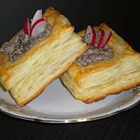 Vol-au-vent z pieczarkowym musem