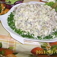 Sałatka ze śledzikiem